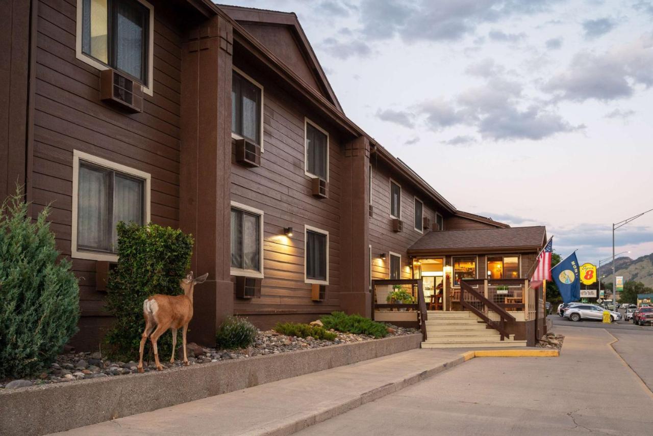 Super 8 By Wyndham Gardiner/Yellowstone Park Area Kültér fotó