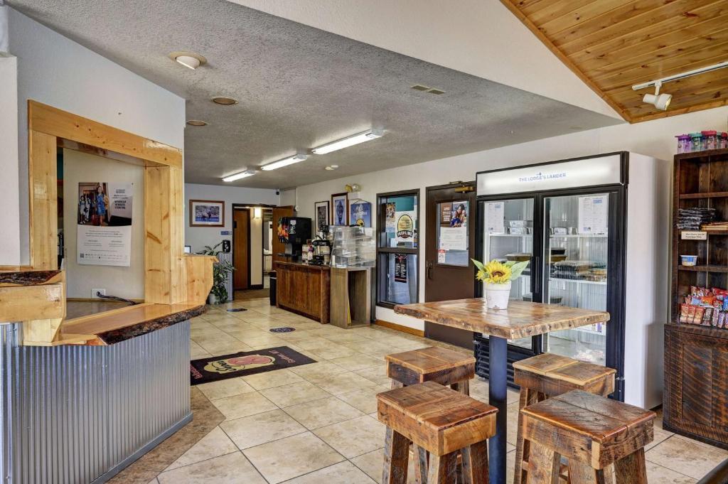 Super 8 By Wyndham Gardiner/Yellowstone Park Area Kültér fotó